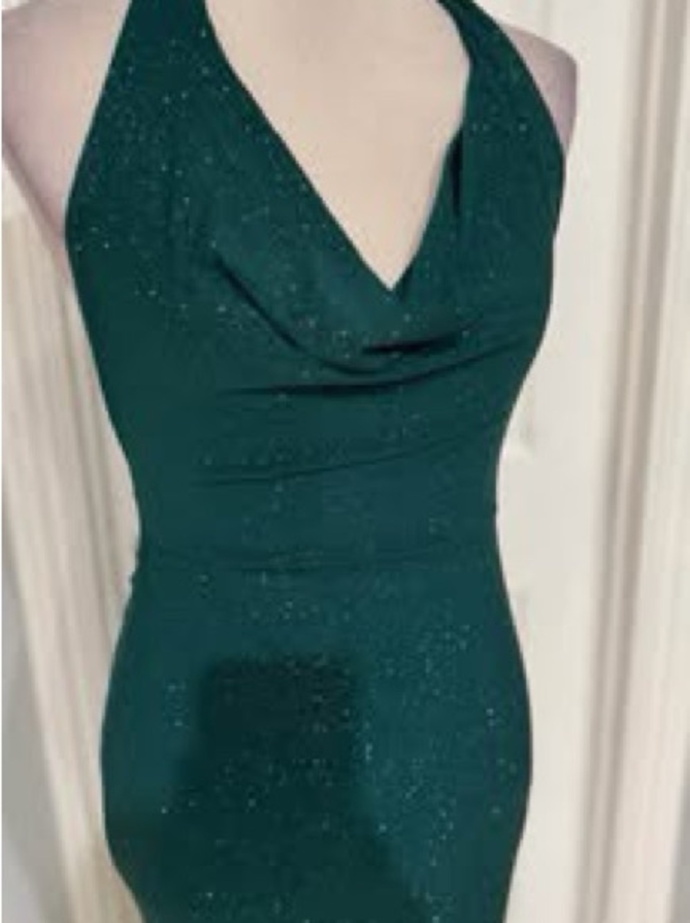 Brand new Debra WINDSOR Halter Open Back Slim Glitter Formal Dress Size Medium